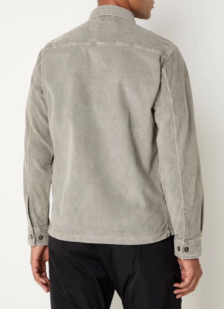 CP Company korduro košulja regularnog kroja s džepom na prsima