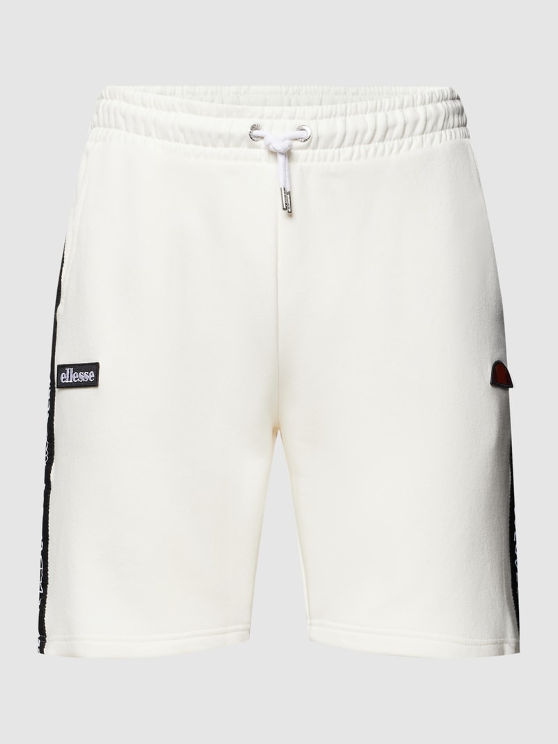 Sweatshorts mit Kontraststreifen und Label-Detail Modell 'LATION' in offwhite