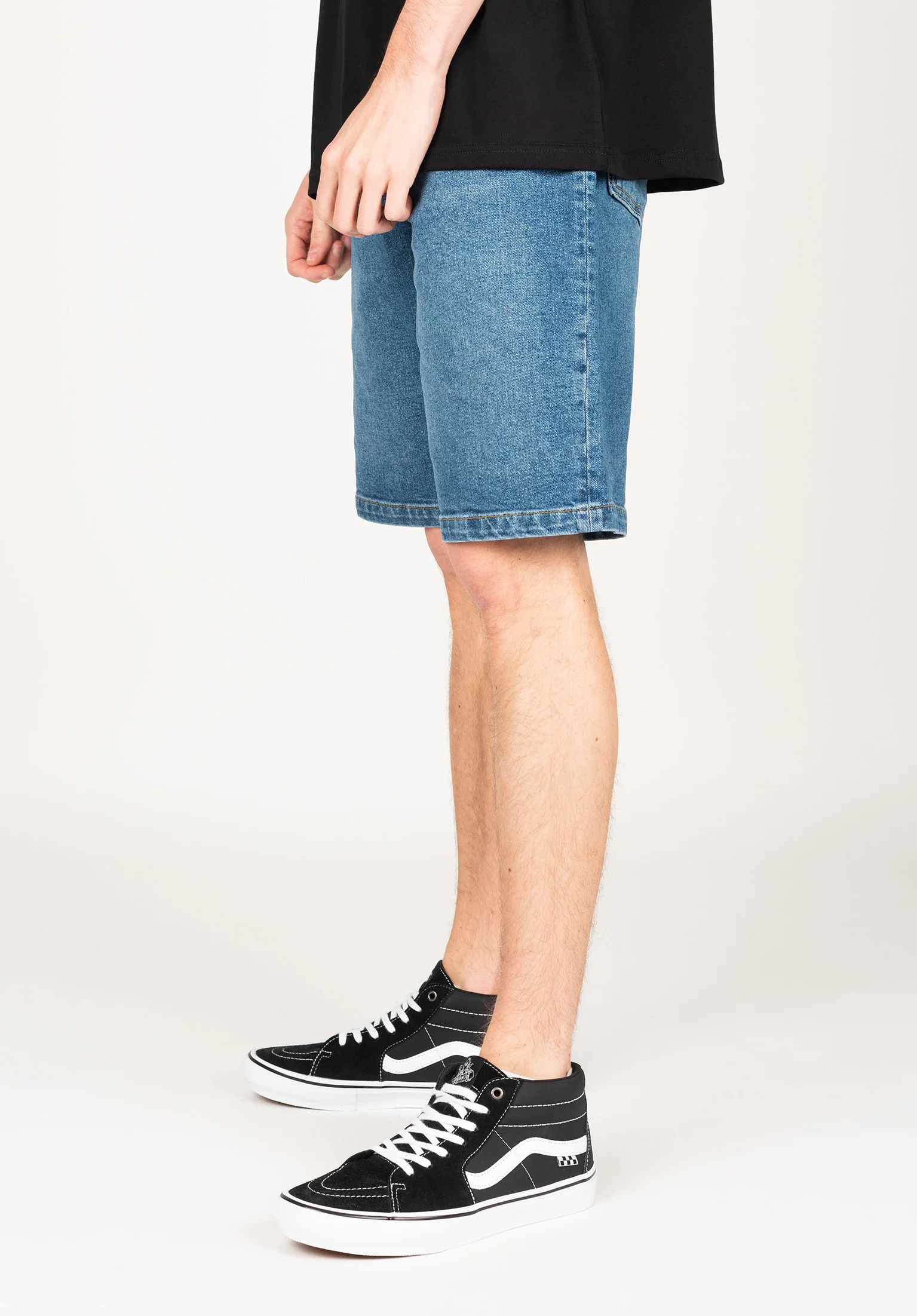 Solid Short