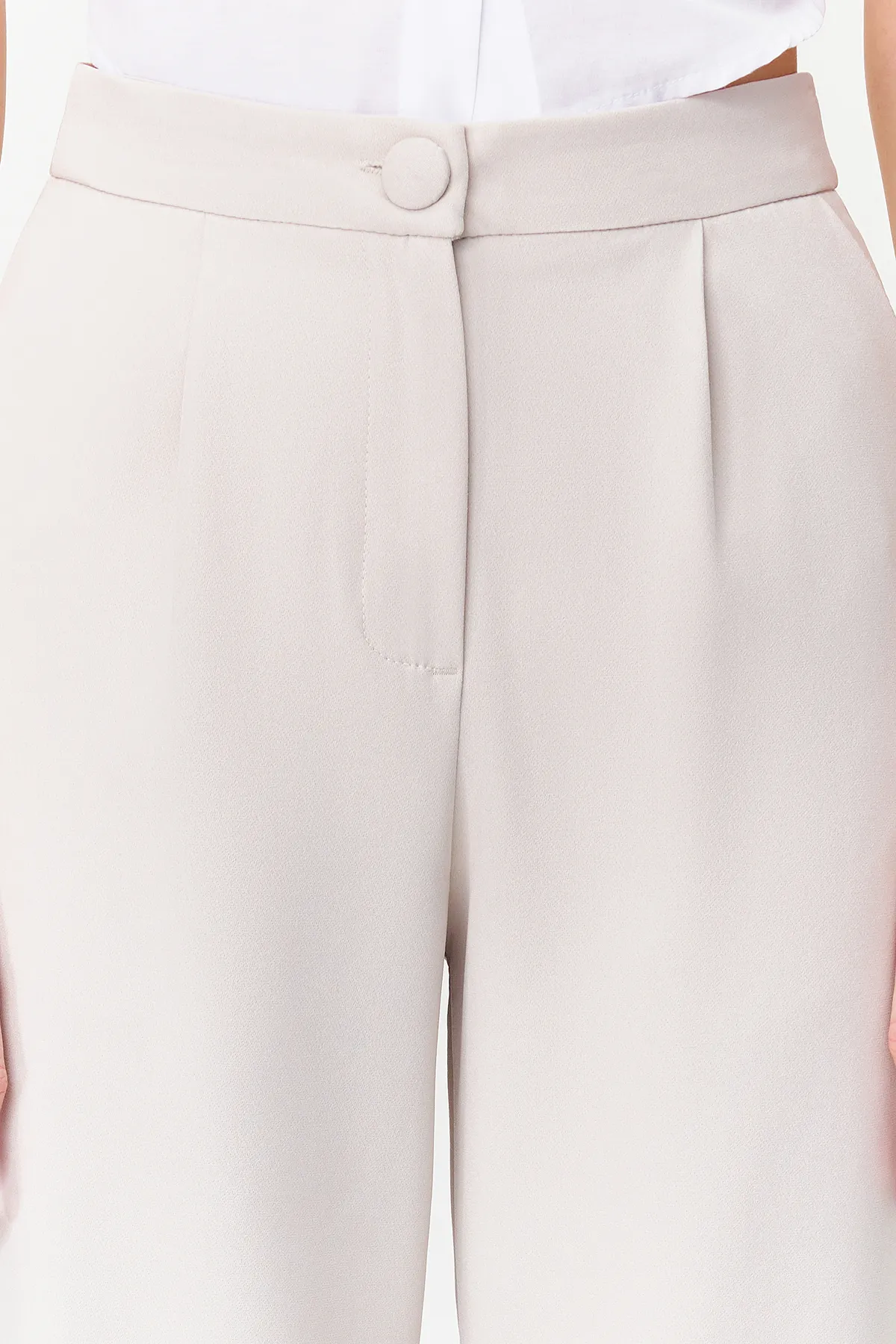 Trendyol Collection  Graue, plissierte Webhose mit weitem Bein TWOSS21PL0189