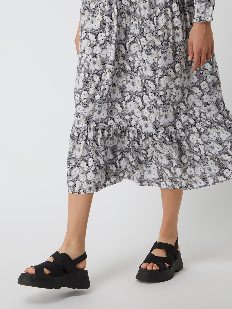 Sandalen aus Textil Modell 'Essy' in schwarz