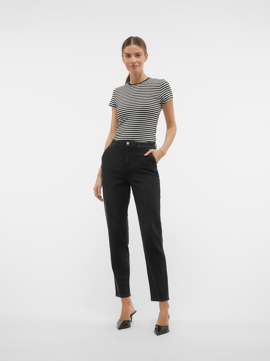 AWINES Top