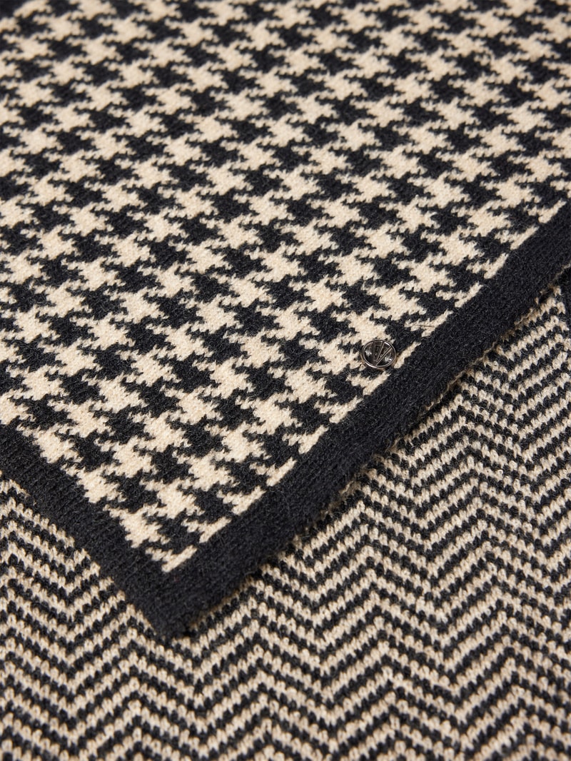Schal mit beidseitigem Muster in schwarz