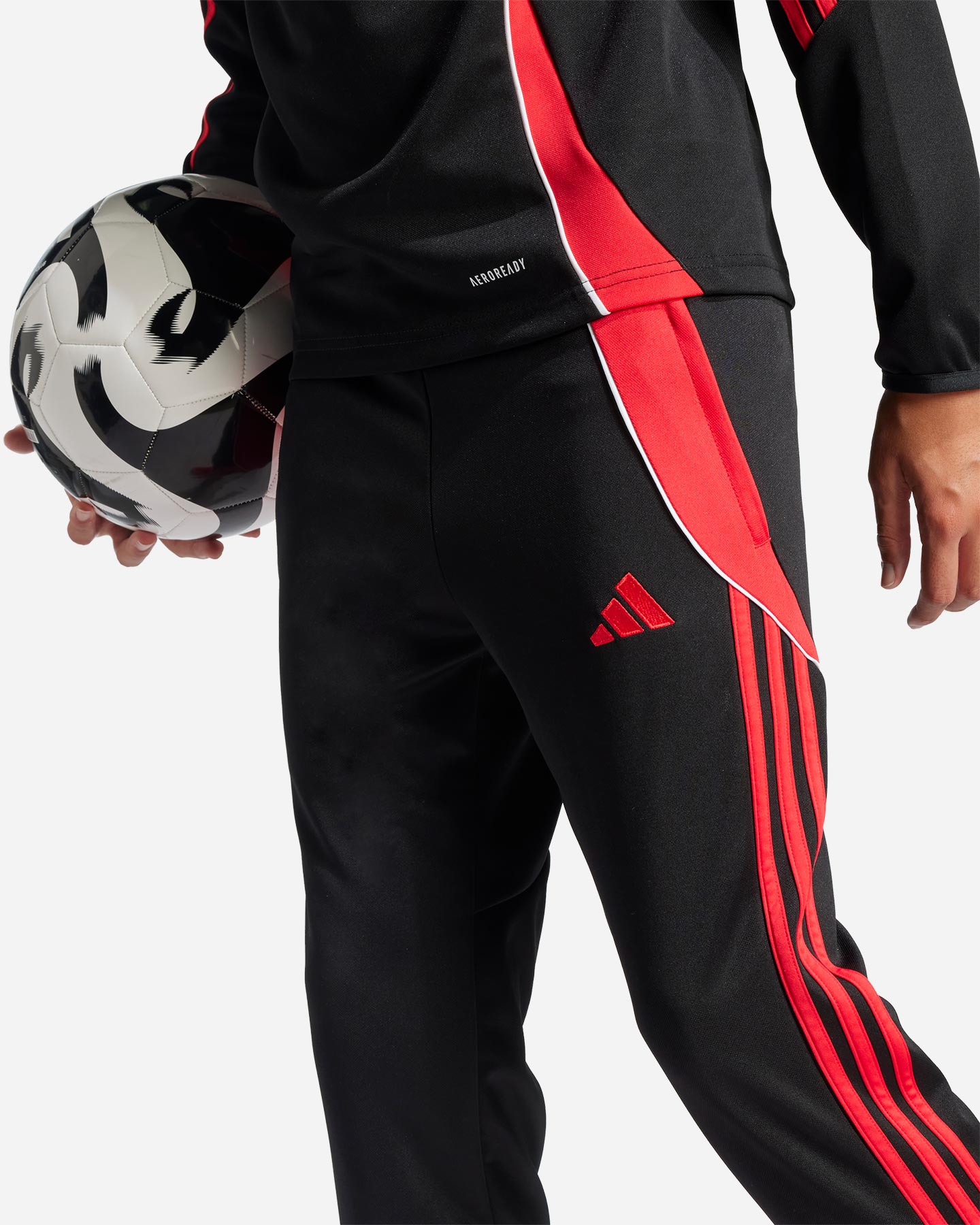 Futbalové šortky Adidas Tiro 24 JR JP2490