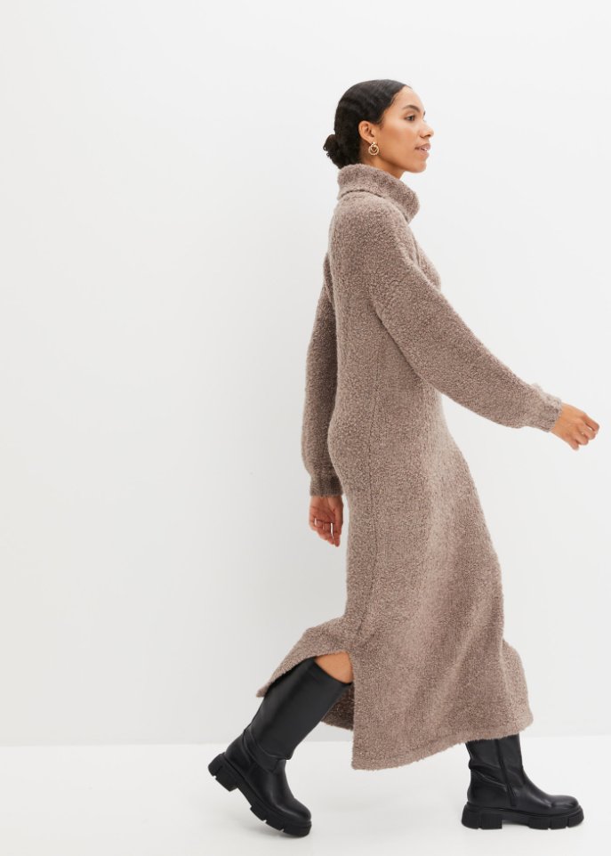 Strickkleid aus Bouclègarn