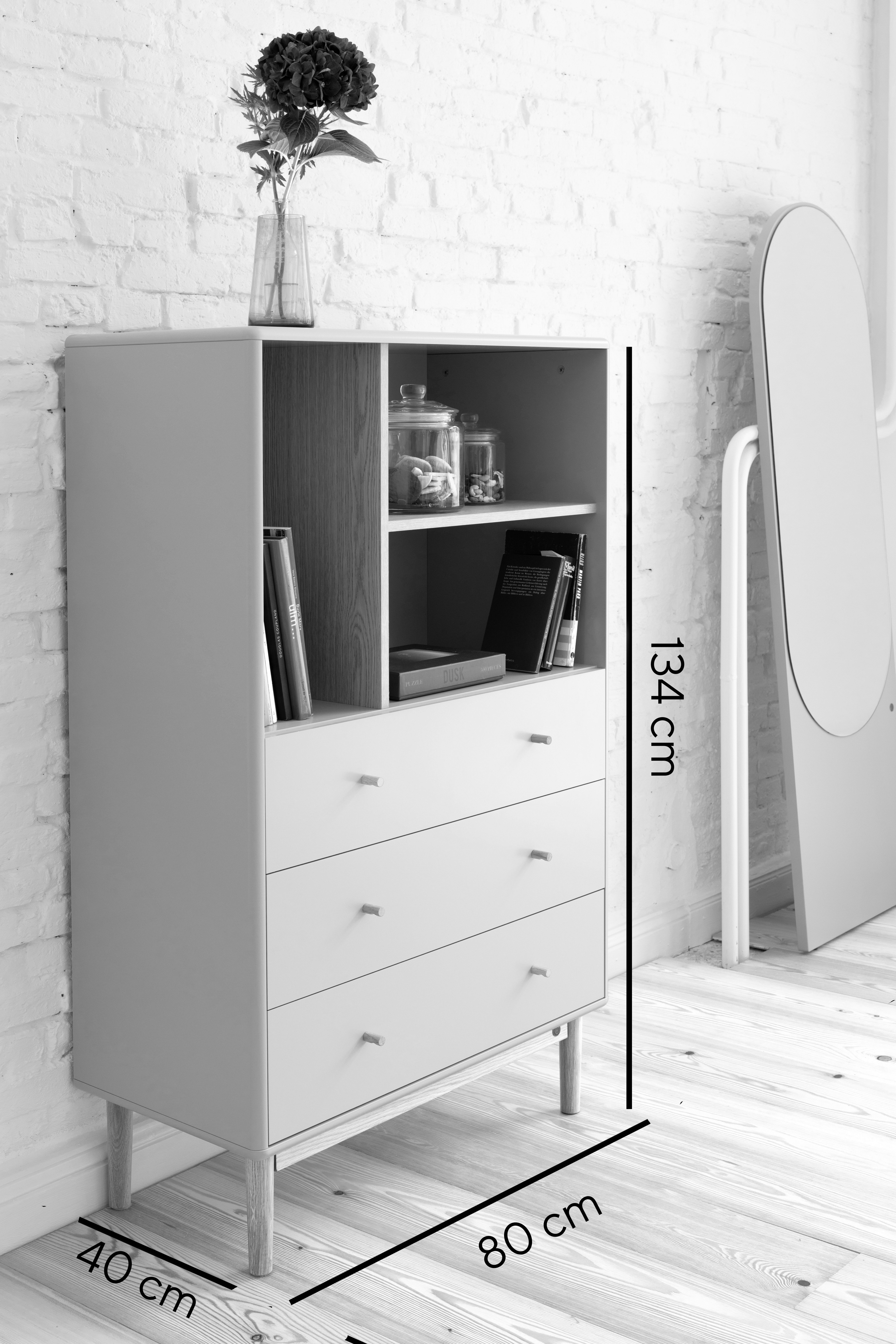 TOM TAILOR HOME Highboard COLOR LIVING Highcabinet - stylischer Stauraum in schönen Farben, hochwertiges Highcabinet mit 3 Schubladen und 3 offenen Fächern.