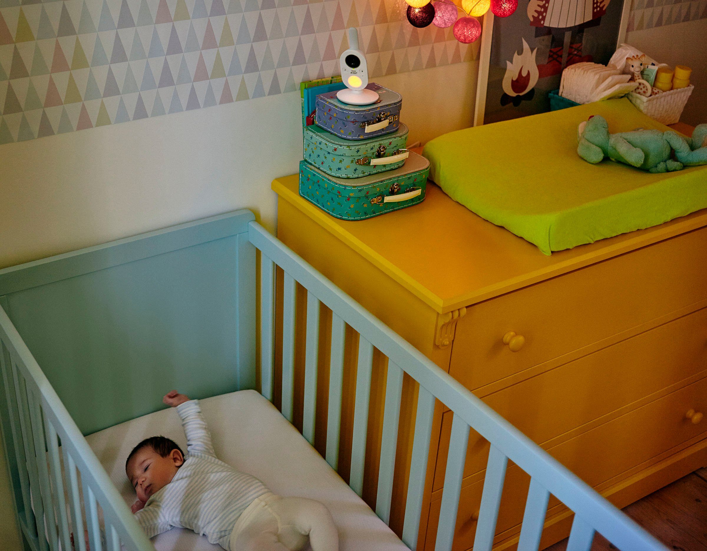 Philips AVENT Video-Babyphone SCD843/26, sichere Verbindung, 3,5 Zoll Farbdisplay, Eco-Mode