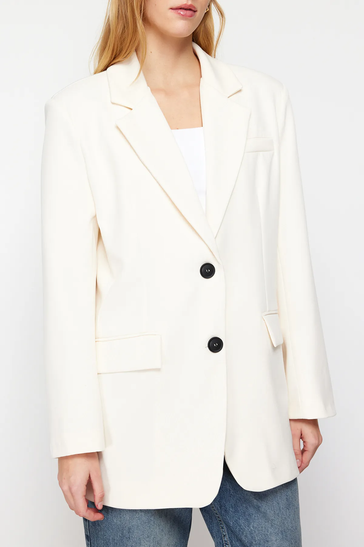 Trendyol Collection  Ecrufarbener, übergroßer, gewebter Basic-Blazer TWOSS24BC00029