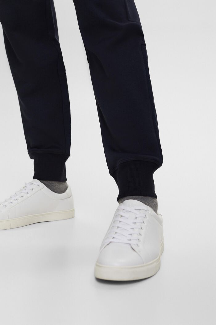 Cargo-Jogger aus Materialmix