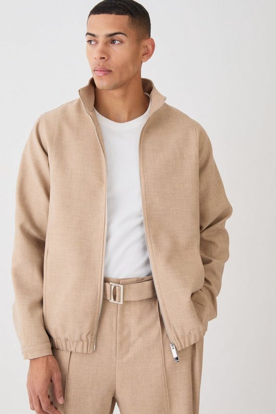 Strukturierte Jacke mit Trichterkragen