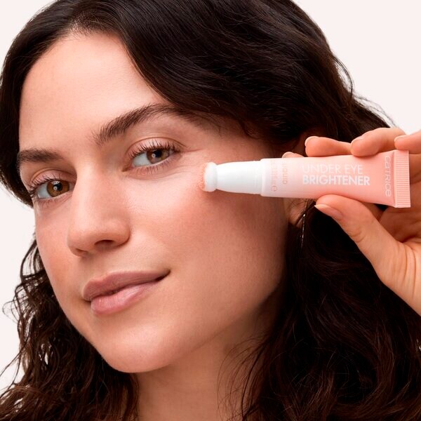 Catrice 010 Light Rose Iluminador Líquido para el Contorno de Ojos 10 ml