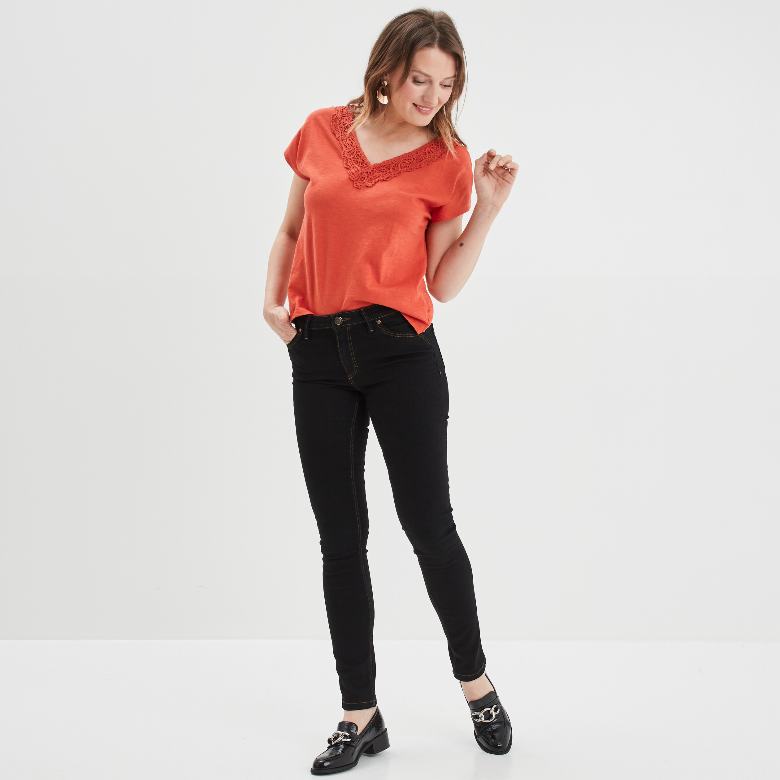 T-shirt col V macramé manches courtes orange foncé femme | La Halle
