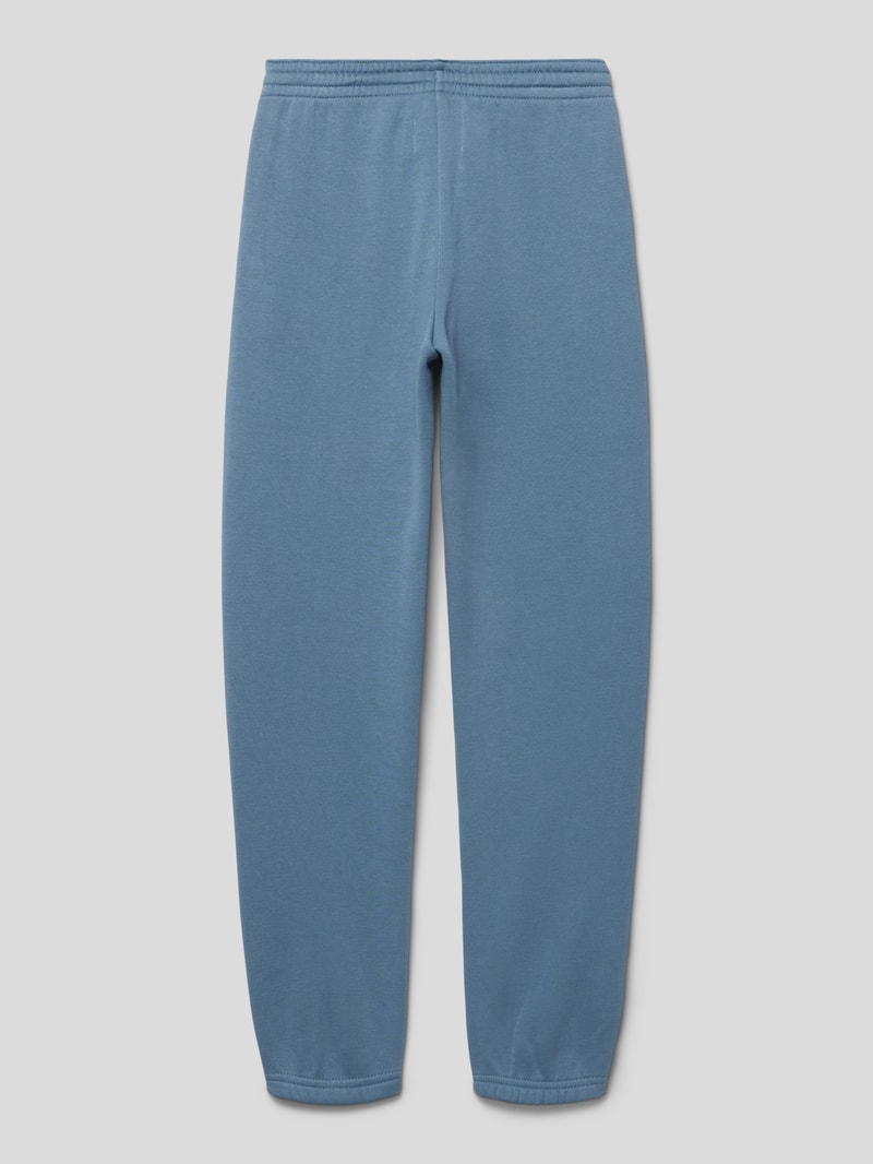 Sweatpants mit Label-Details in rauchblau