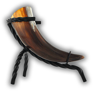 Met Trinkhorn aus lebensmittelechtem Horn und Metallständer (Farbabweichungen und Größenunterschiede 0,1-0,2 Liter) Met Trinkhorn aus lebensmittelechtem Horn und Metallständer (Farbabweichungen und Größenunterschiede 0,1-0,2 Liter)