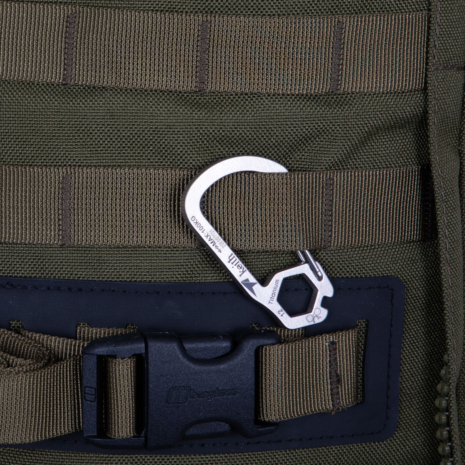 Titan Karabiner Multitool V2