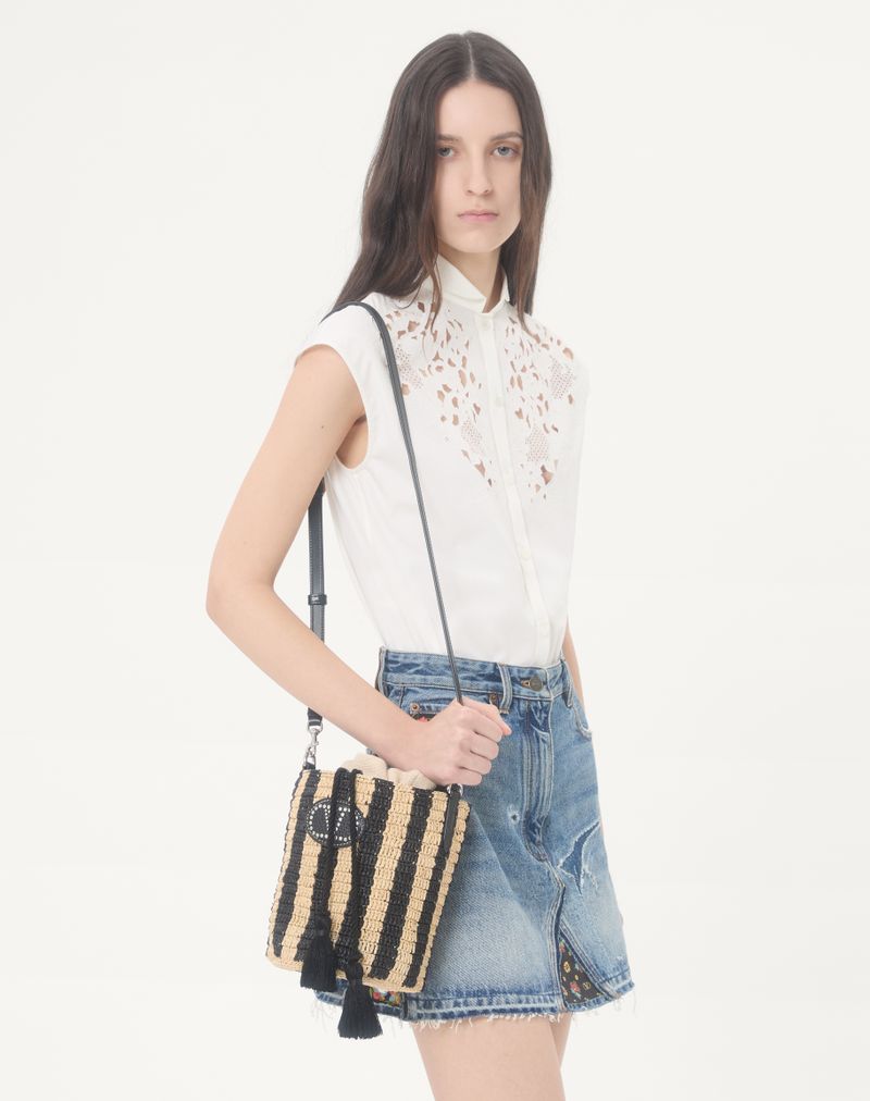Valentino Garavani lille stribet raffia-buckettaske