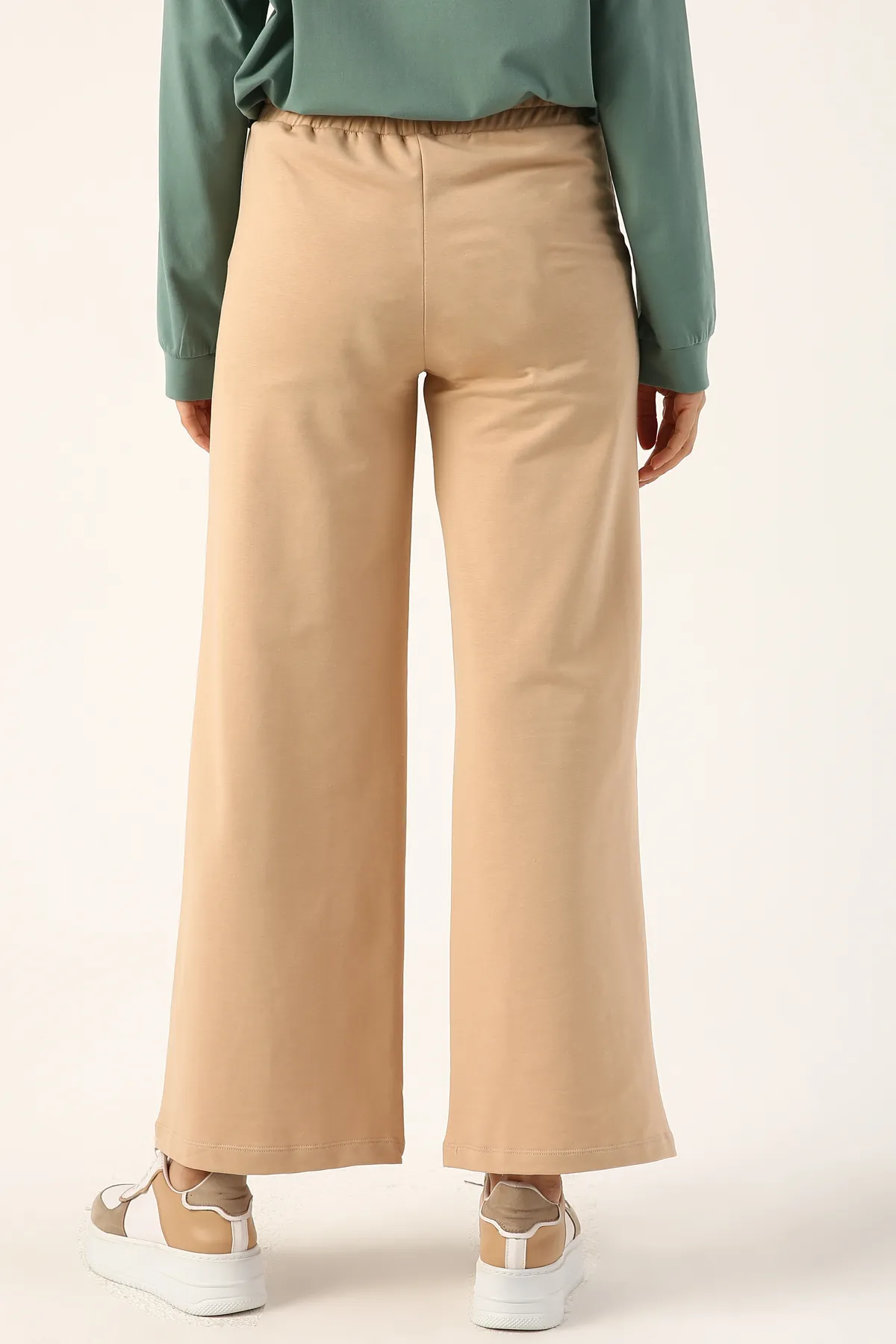 ALLDAY  Camel Grass Jogginghose mit weitem Bein und Taschen