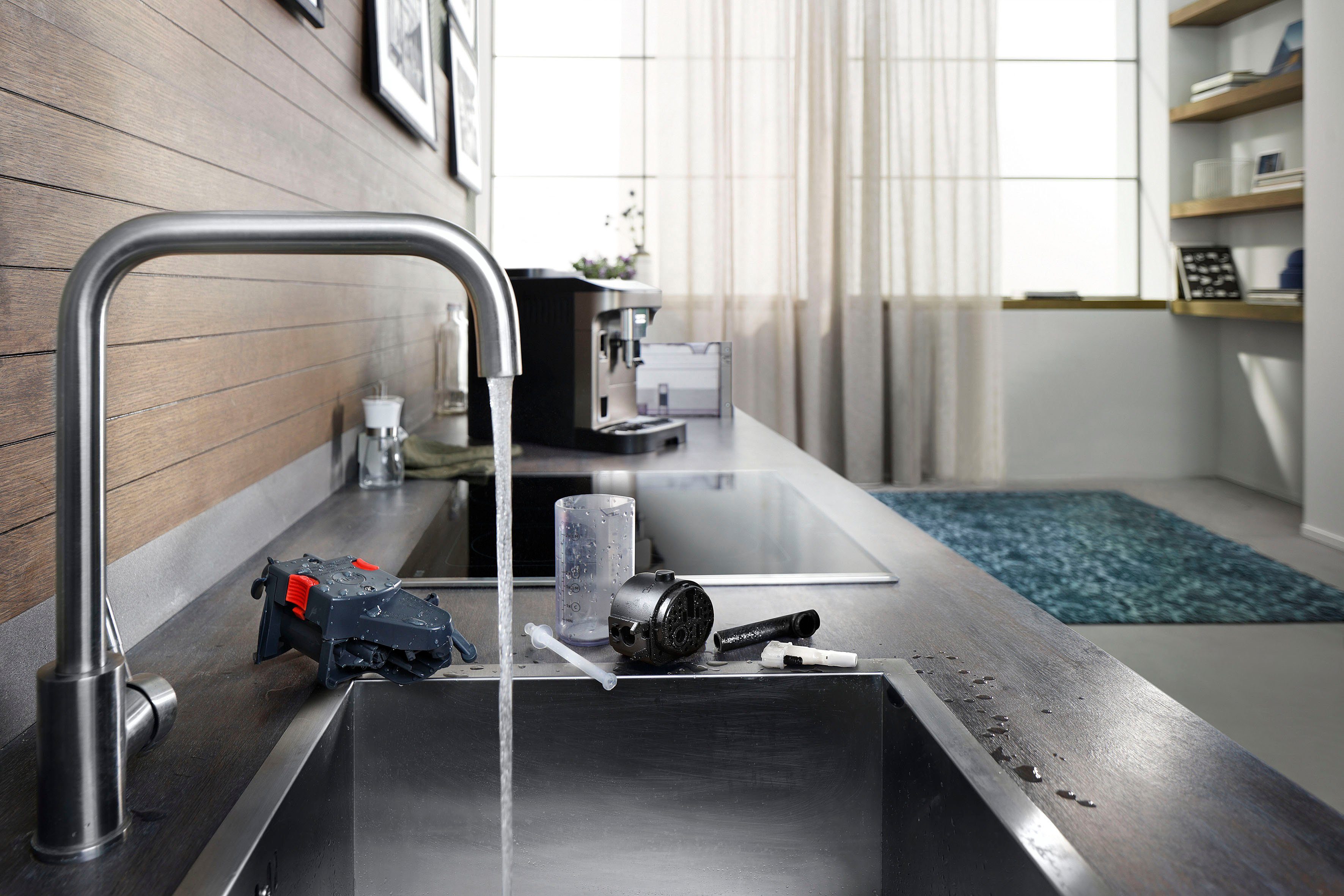 De'Longhi Kaffeevollautomat Magnifica Evo ECAM290.51.B, mit LatteCrema Milchsystem, inkl. Pflegeset im Wert von € 31,99 UVP