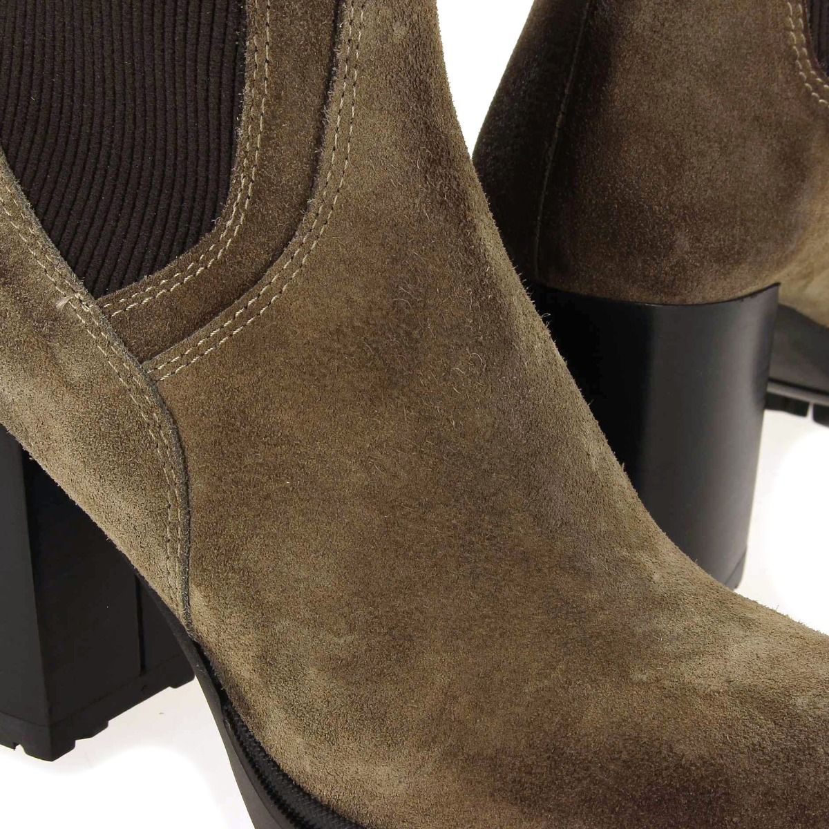 Emanuele Crasto   55003  - Taupe