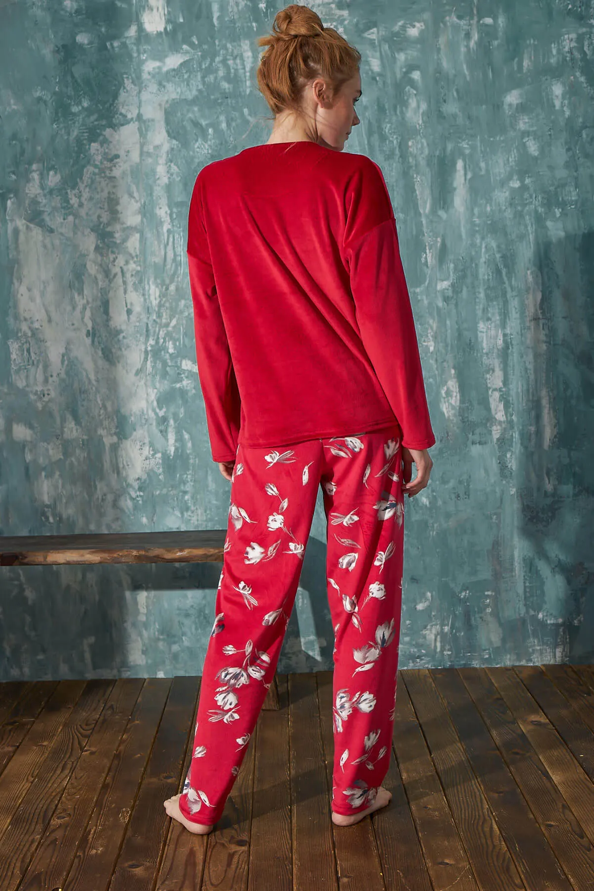 Pijamaevi  Red Vibes Samt-Mutter-Tochter-Familienpyjama – Mutter-Set