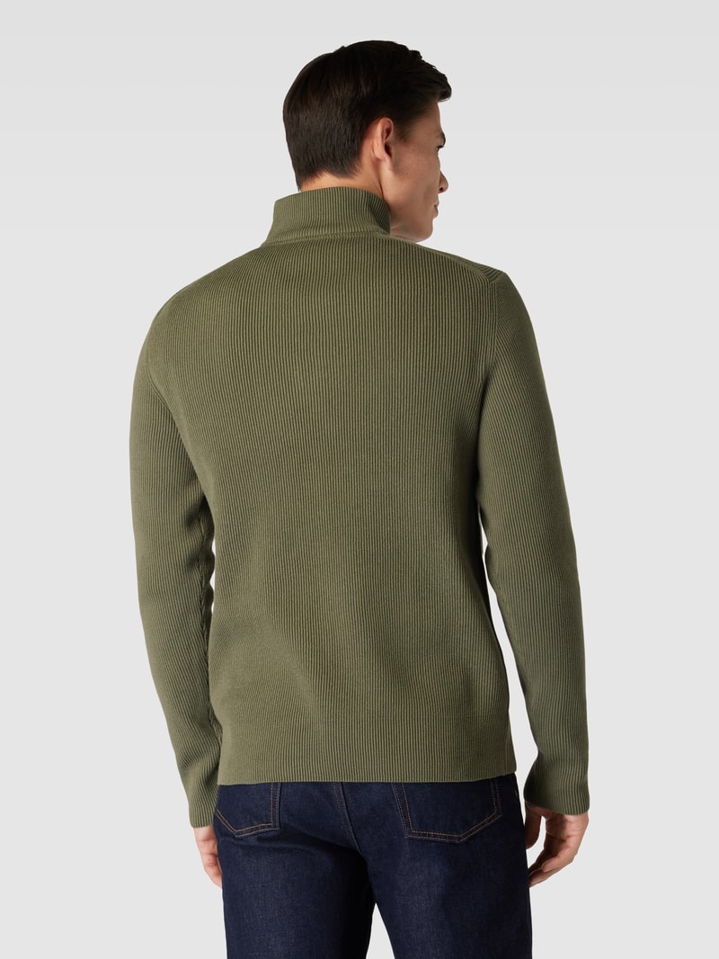 Strickpullover mit Stehkragen und Reißverschluss in olivgrün