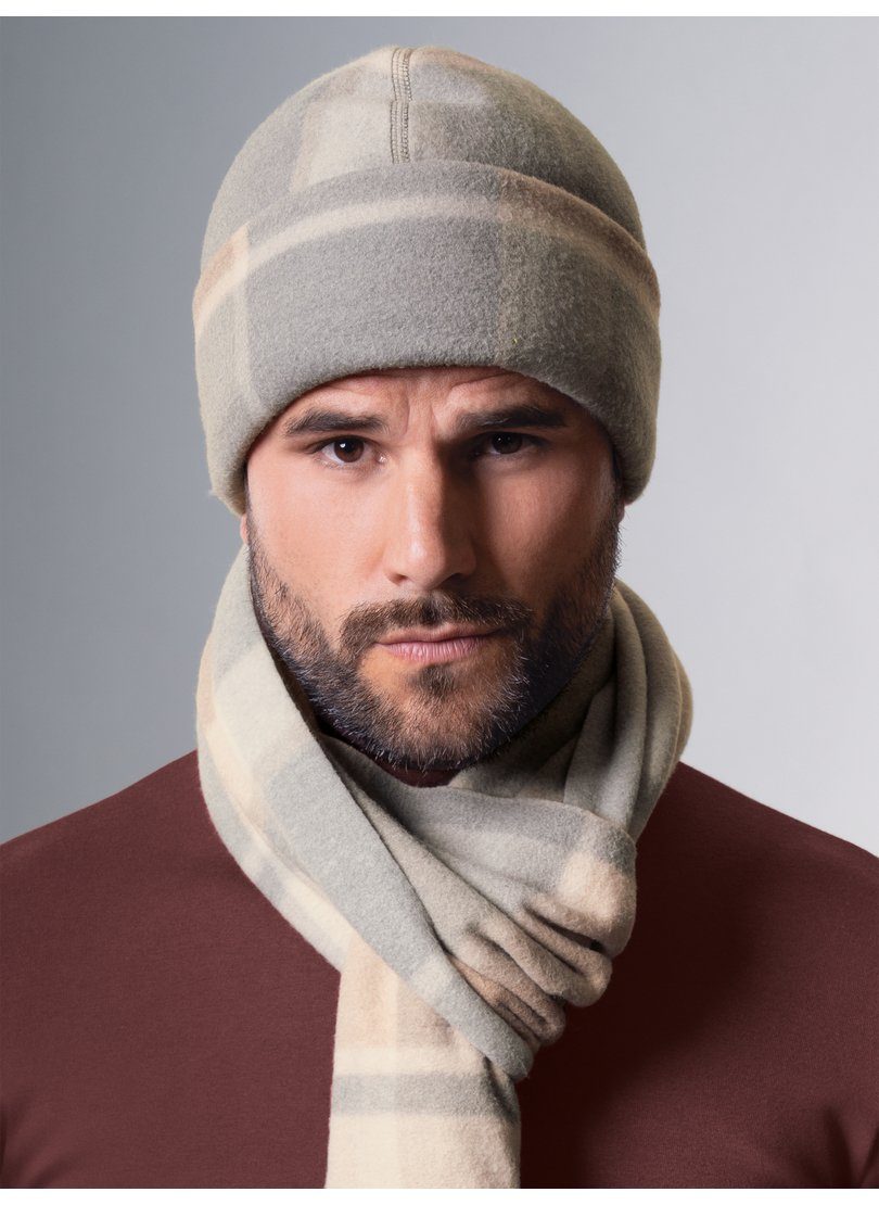 Trigema Strickmütze TRIGEMA Fleece-Mütze mit Karo-Muster