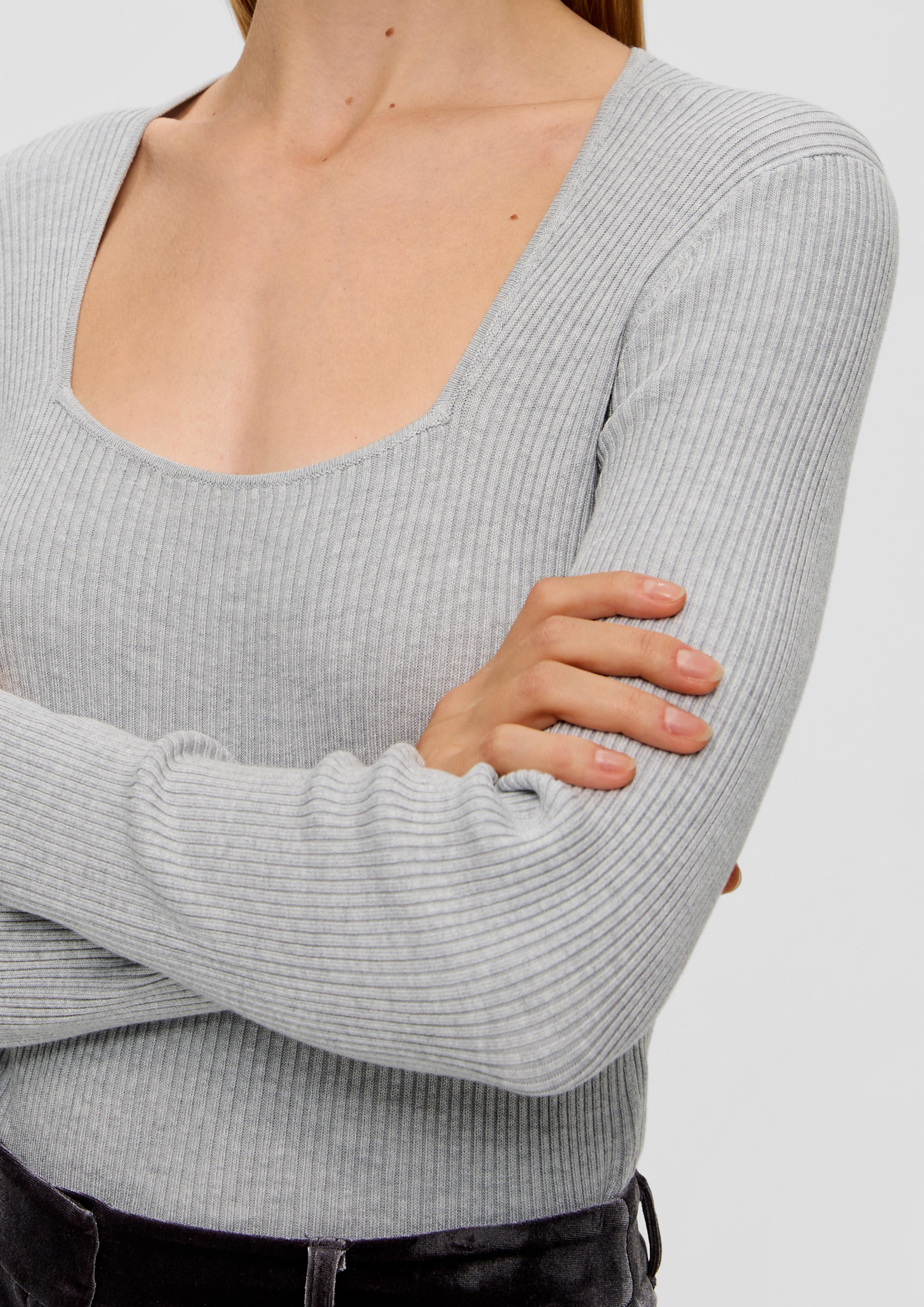 Gerippter Strickpullover aus Viskosemix  2138856-9103