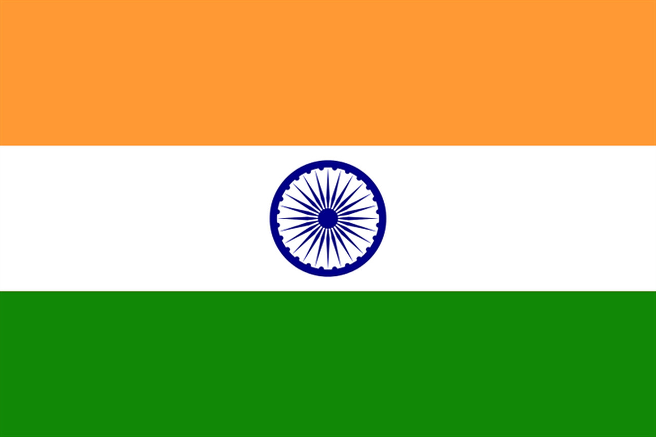 trends4cents XXL Flagge Indien 250 x 150 cm mit 3 Ösen 100g/m² Stoffgewicht