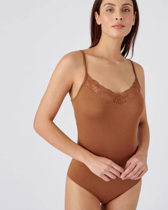 Body orné de dentelle, invisible Thermolactyl