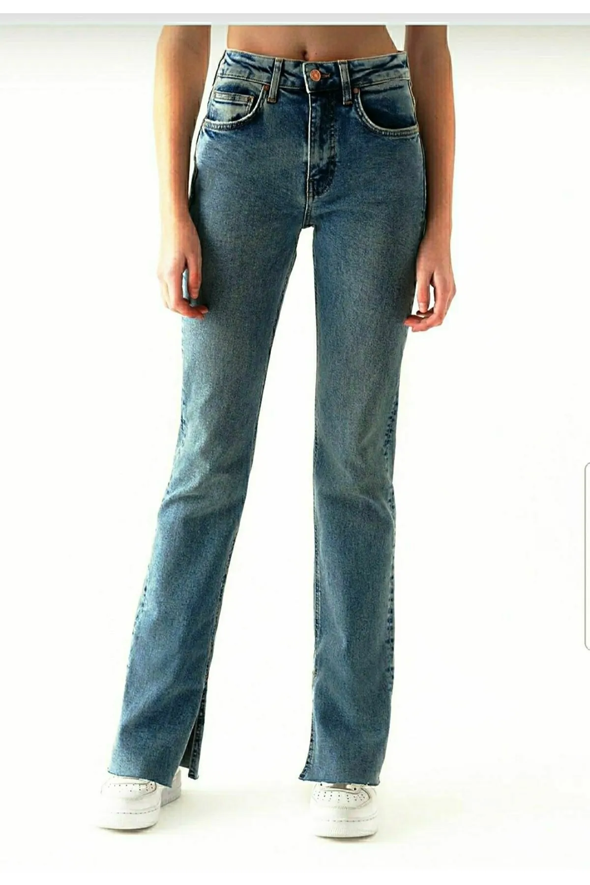 LİMABEL  Emma Power Lycra Damen-Jeans „Medium Snow“ mit hoher Taille, seitlichem Schlitz und weitem Bein