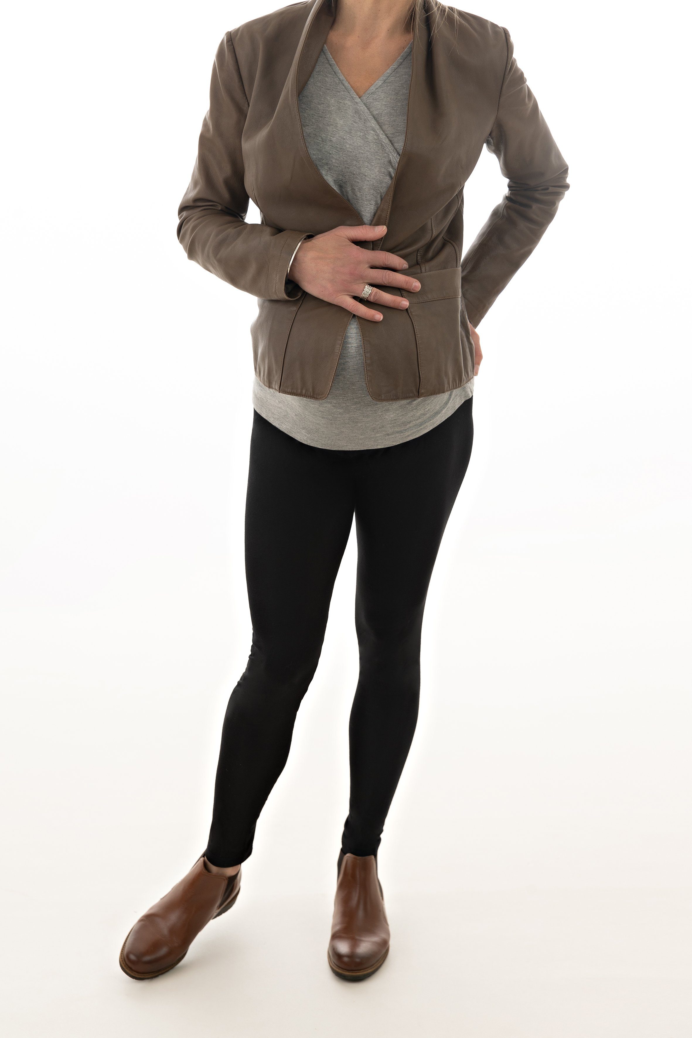 petit amour Umstandsleggings JULIETTA bequeme Schwangerschaftshose schwarz, Yoga & Leggings (1-tlg., fällt groß aus, bitte eine Nummer kleiner bestellen) perfekt geeignet für Layering (Zwiebellook) das ganze Jahr über