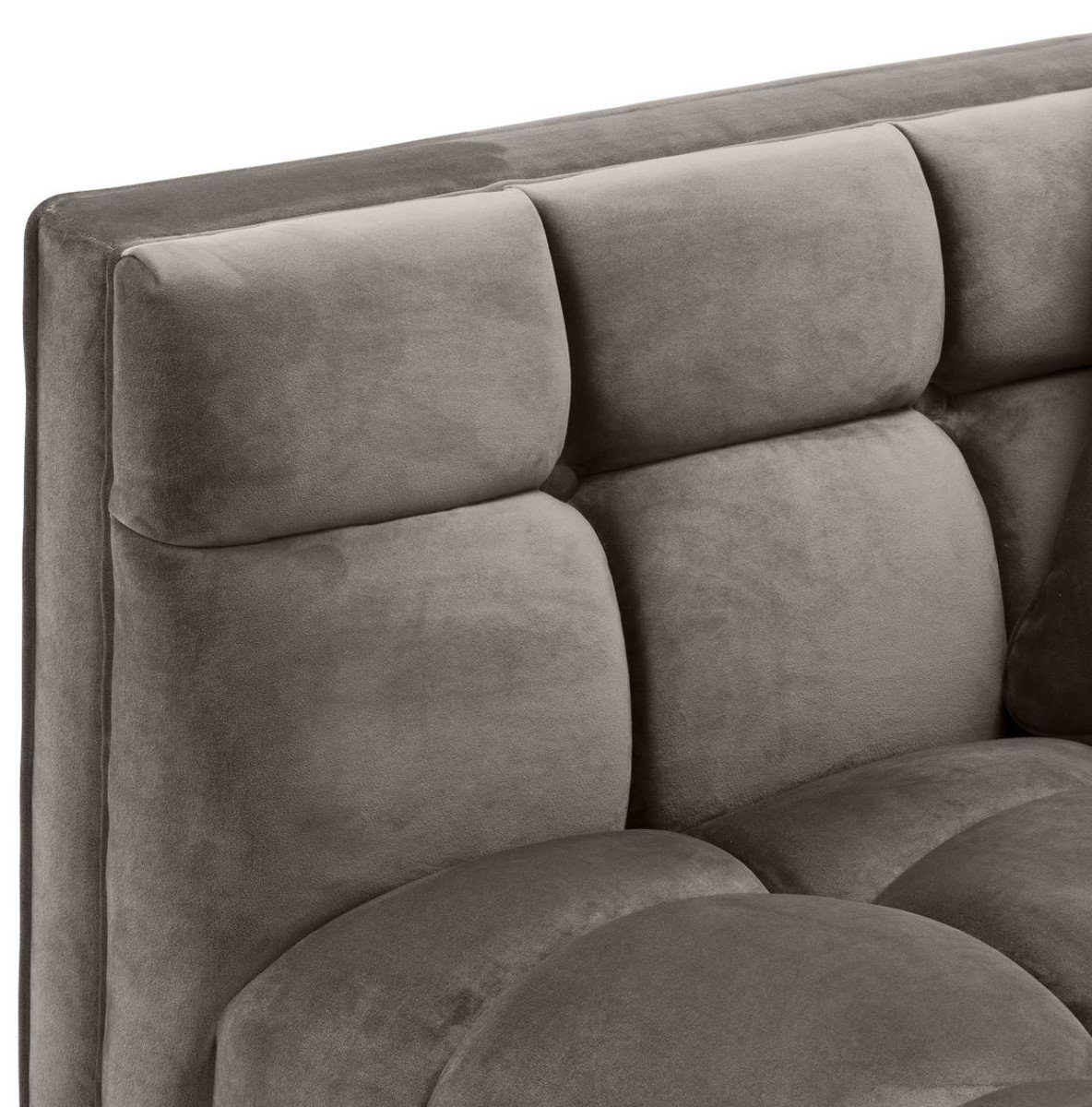 Casa Padrino Loungesofa Luxus Lounge Sofa Grau - Greige / Messingfarben 223 x 95 x H. 68 cm - Linksseitiges Wohnzimmer Sofa mit edlem Samtsoff und 2 Kissen