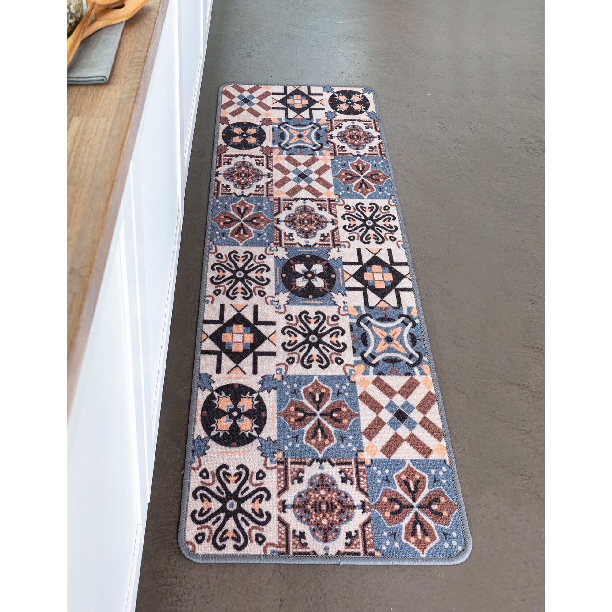 Tapis cuisine motif carreaux de ciment