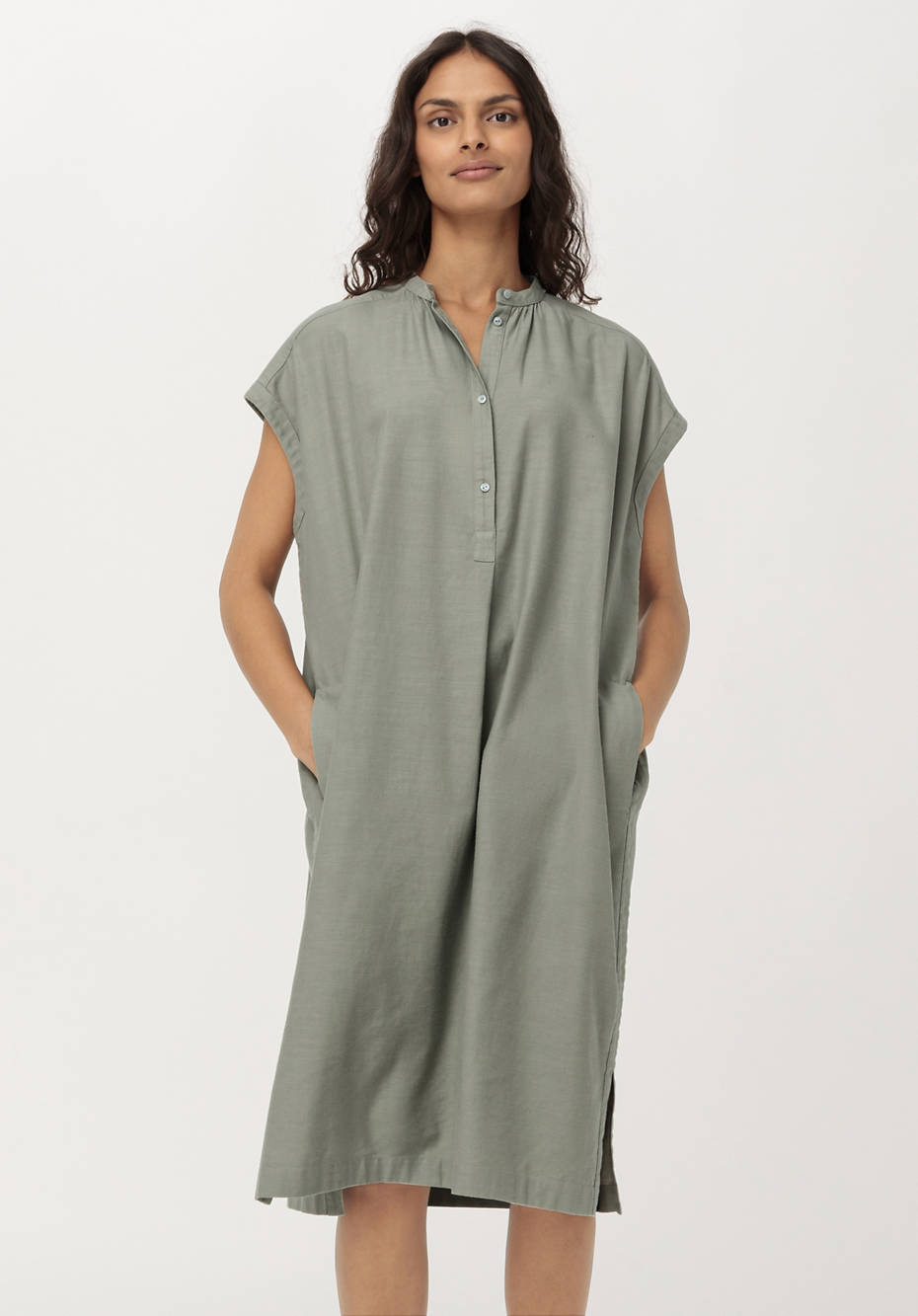 Kleid aus Bio-Baumwolle mit Leinen