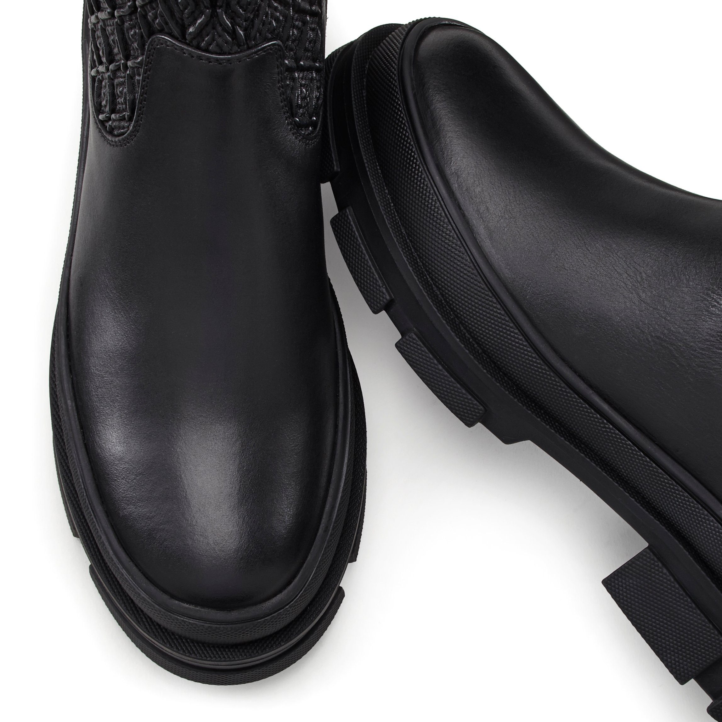 LASCANA Chelseaboots, Stiefelette mit Lederanteil, elastischem Schaft & Chunky Sohle