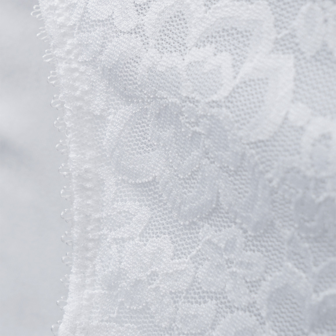 2 Damen Slips mit floraler Spitze