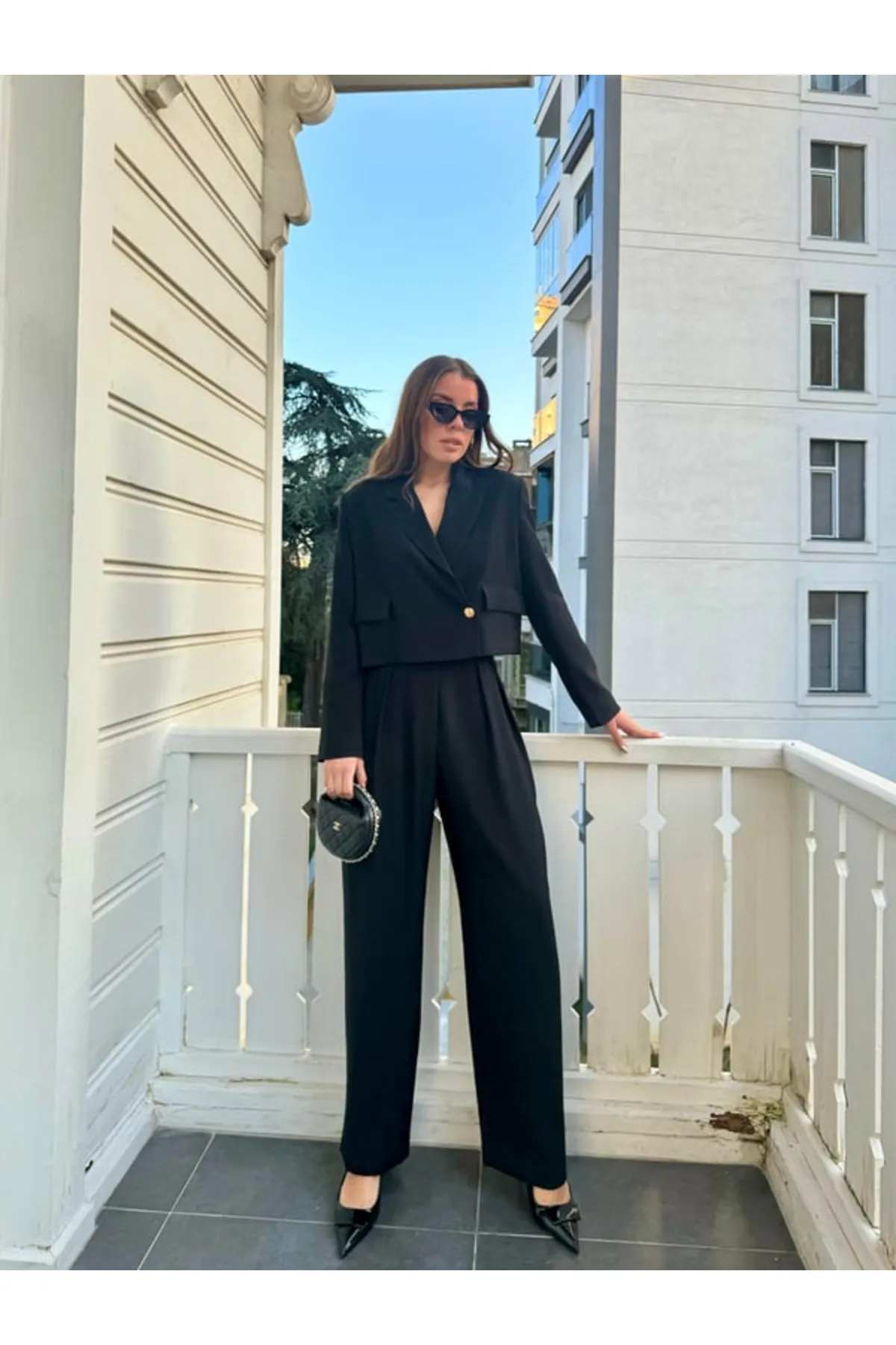 My Blog  Schwarzes zweireihiges Set aus kurzer Jacke und Hose für Damen