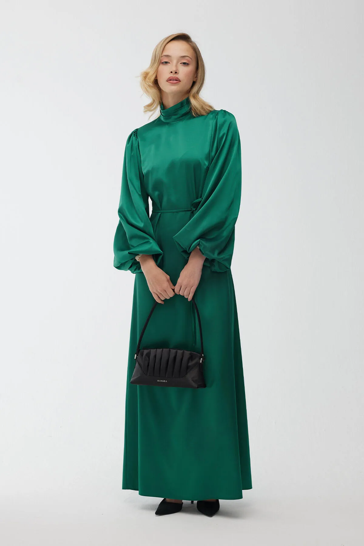 Manuka  Abendkleid aus Satin mit Ballonärmeln Smaragdgrün