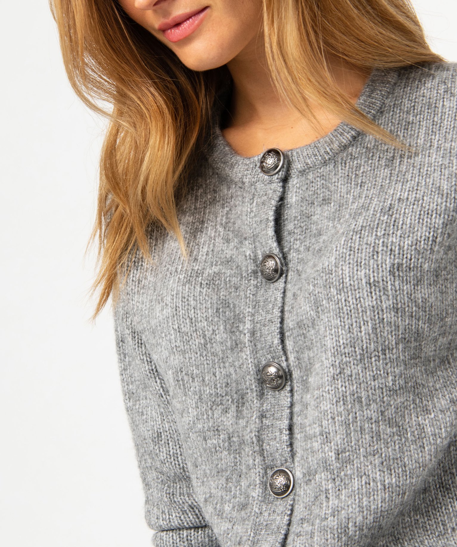 Gilet en grosse maille et boutons gravés femme gris | GEMO