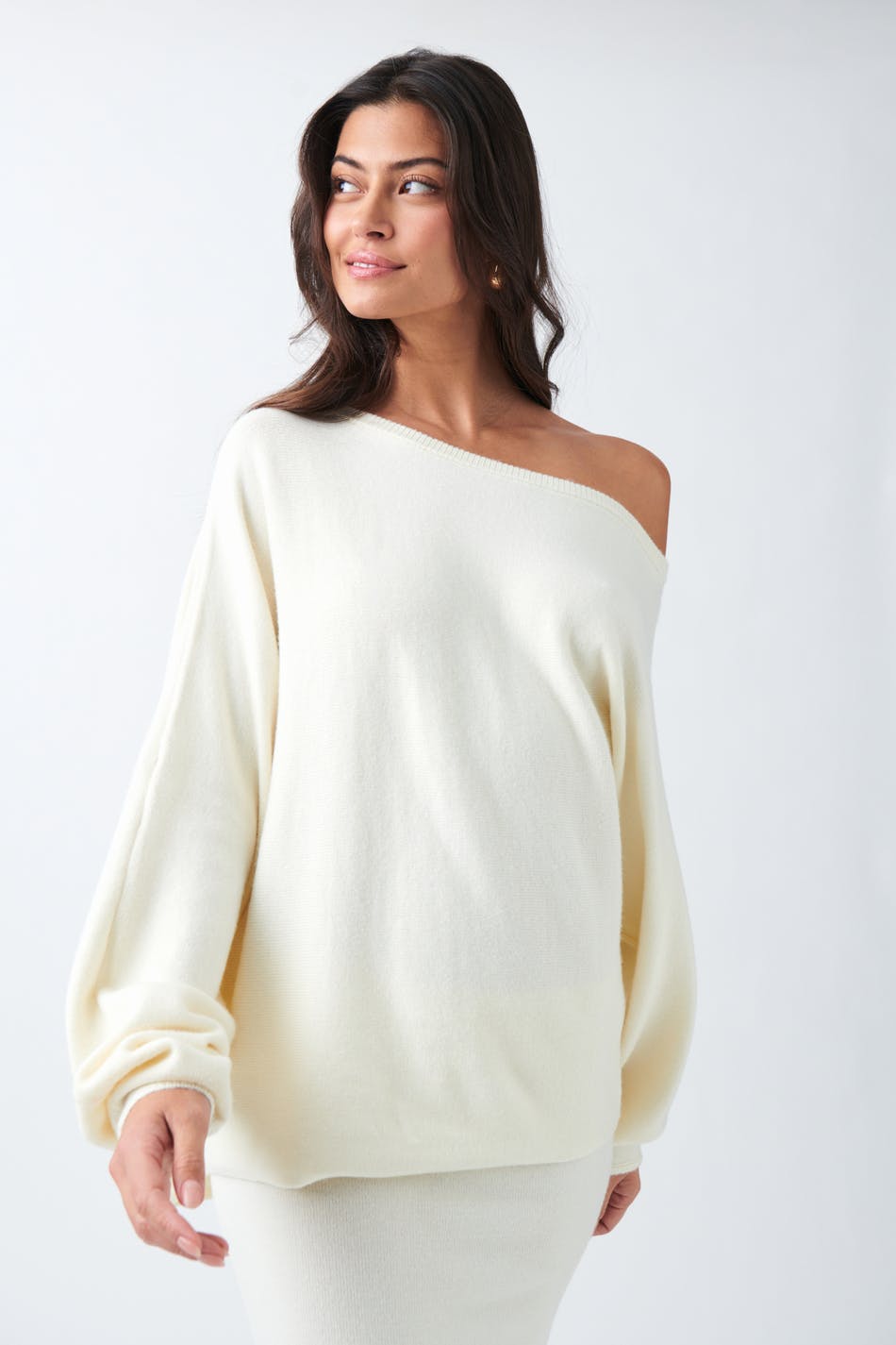 Asymmetric knitted top