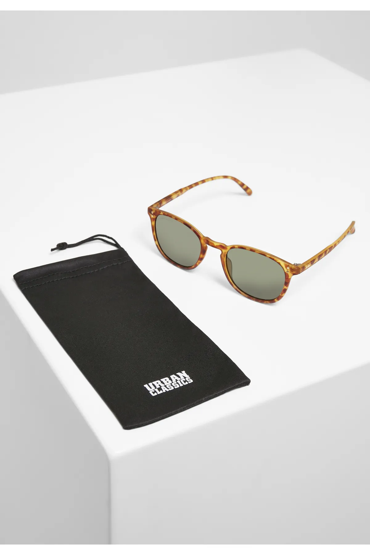 Urban Classics  Accessoires Sonnenbrillen Arthur UC