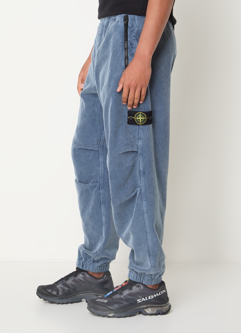 Pantaloni Stone Island 30506 cu logo tapered