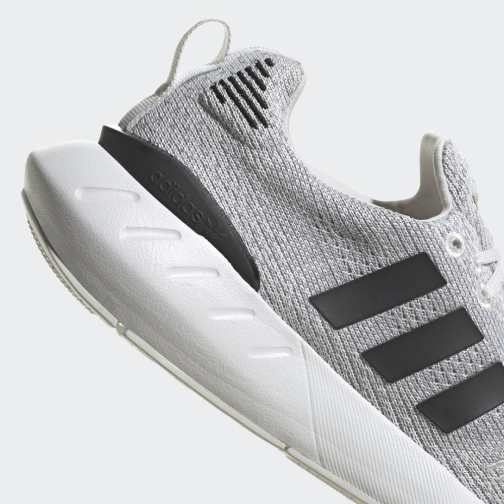 adidas Swift Run 22 GV7969 / weiss