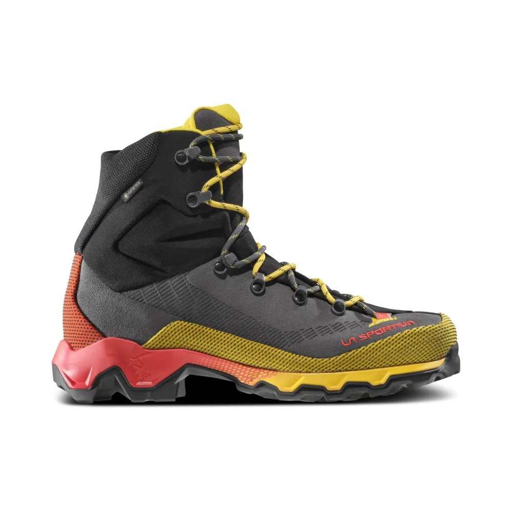La Sportiva Aequilibrium Trek GTX 44B900100 / schwarz