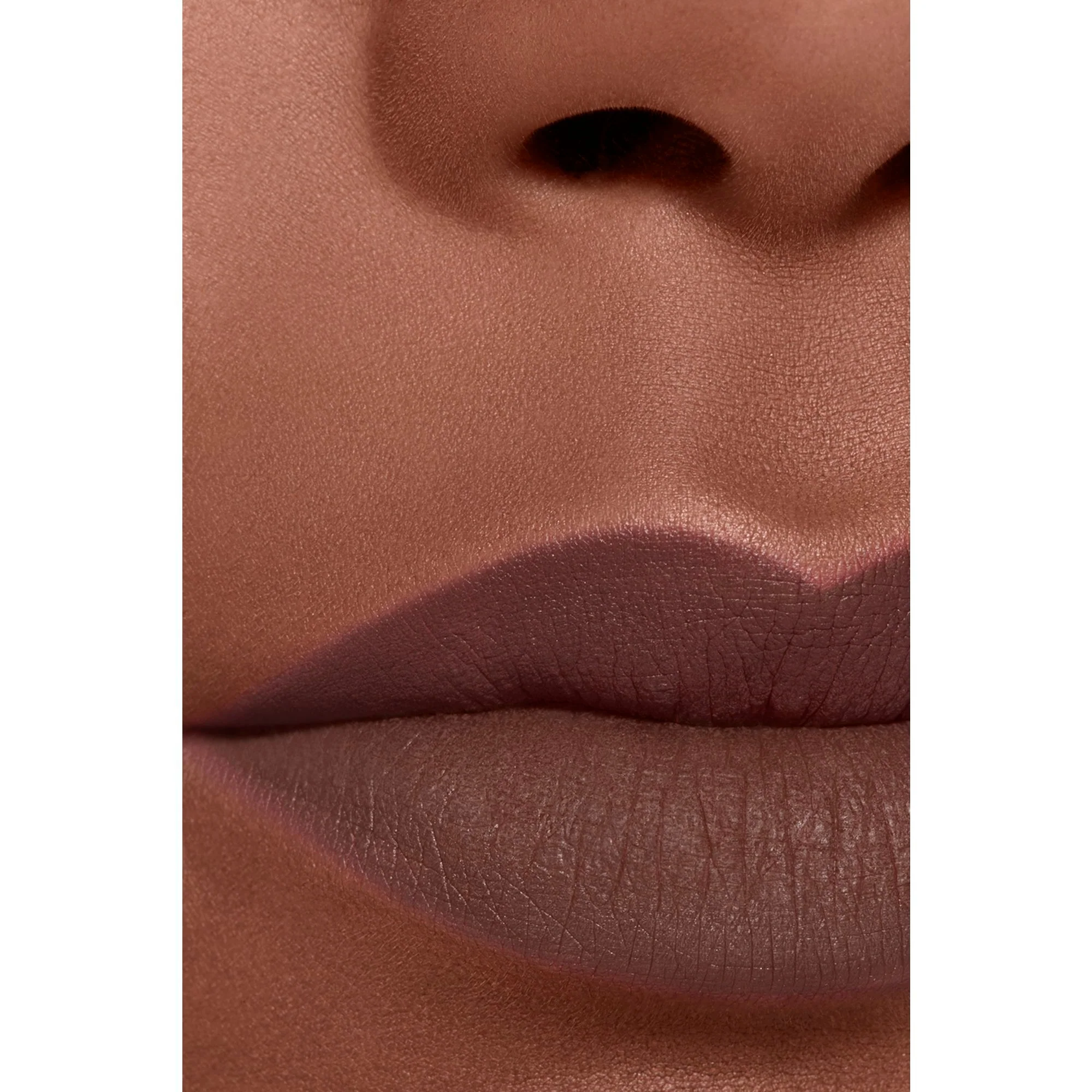 ROUGE ALLURE LIQUID VELVET - ULTRA DUGOTRAJNI, INTENZIVNI MAT TEKUĆI RUŽ ZA USNJE