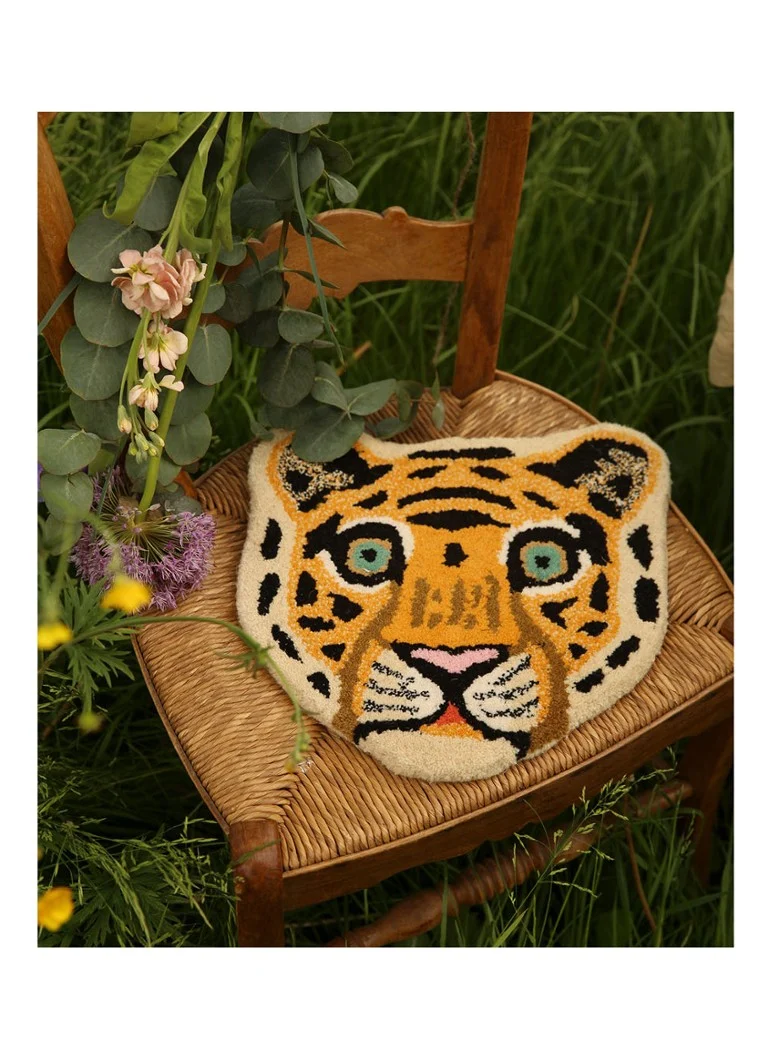 Doing Goods Cloudy Tiger Head fotteppe 32 x 30 cm