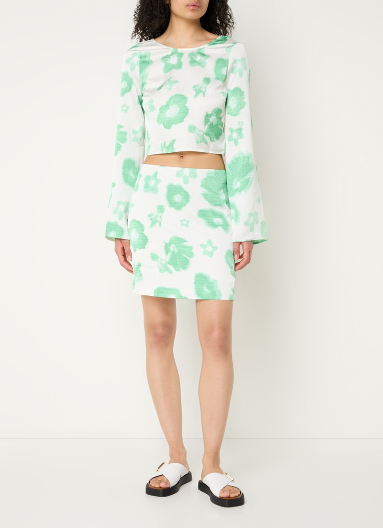 Envii Enkangaroo crop top with backless design and floral print