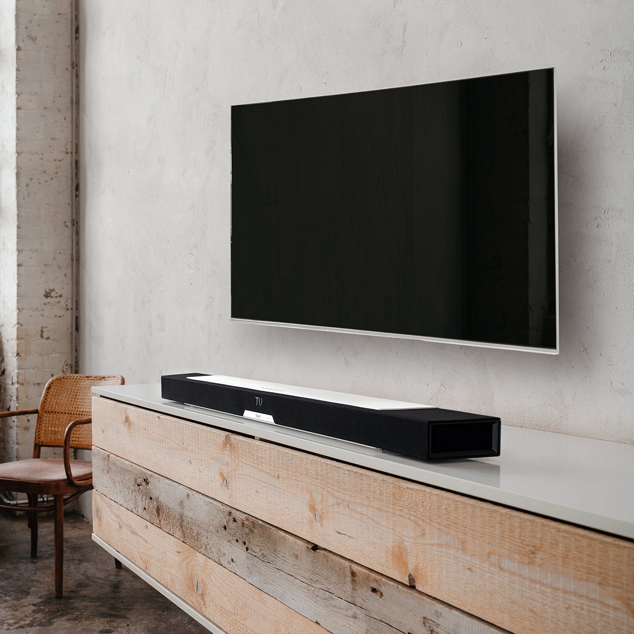 Teufel CINEBAR LUX Soundbar (HDMI, Bluetooth, 150 W, 12 High-Performance-Töner, integriertem Subwoofer, Dynamore® Ultra/3D)