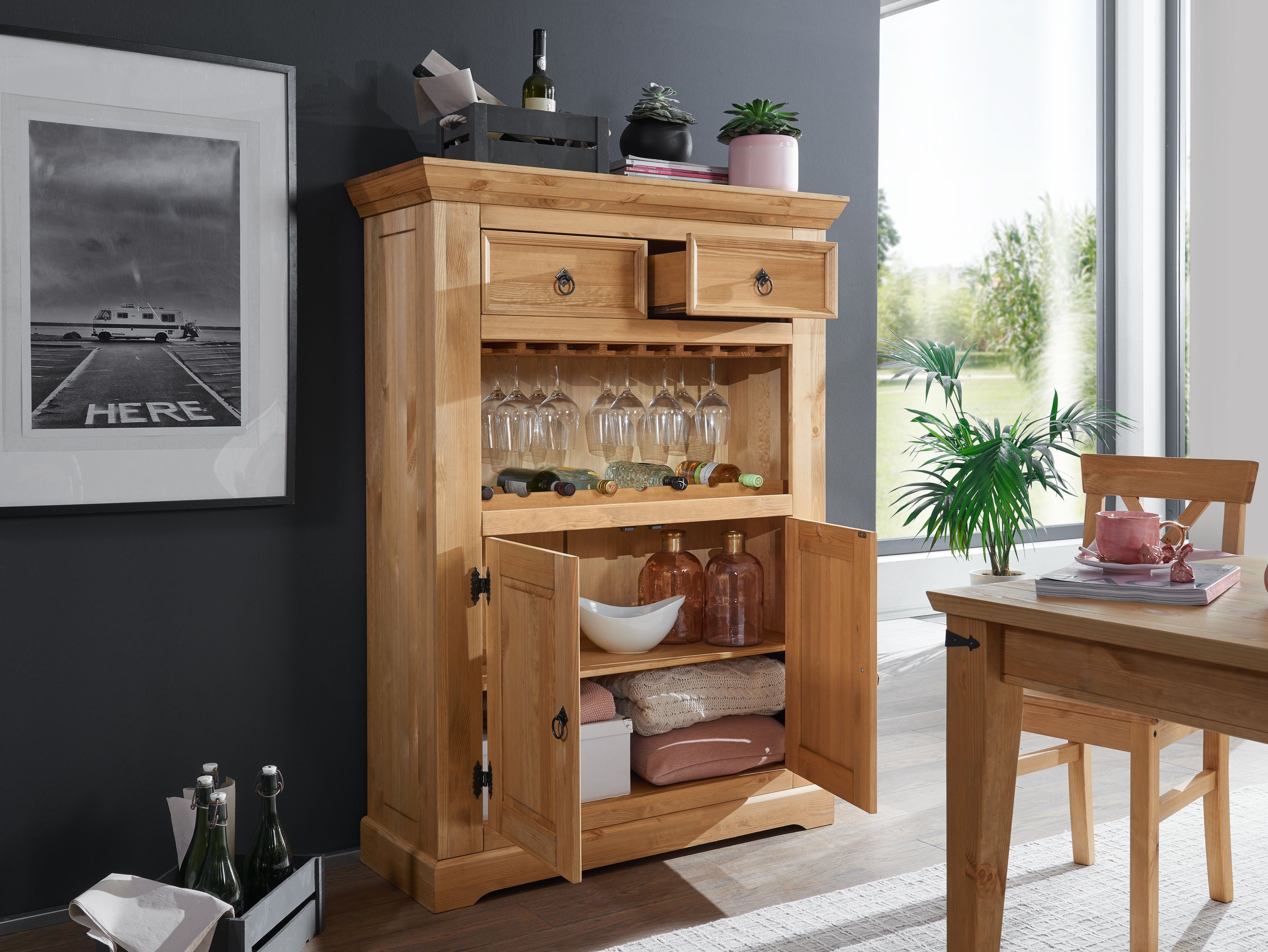 Woodroom Barschrank Visby mit Flaschenboden