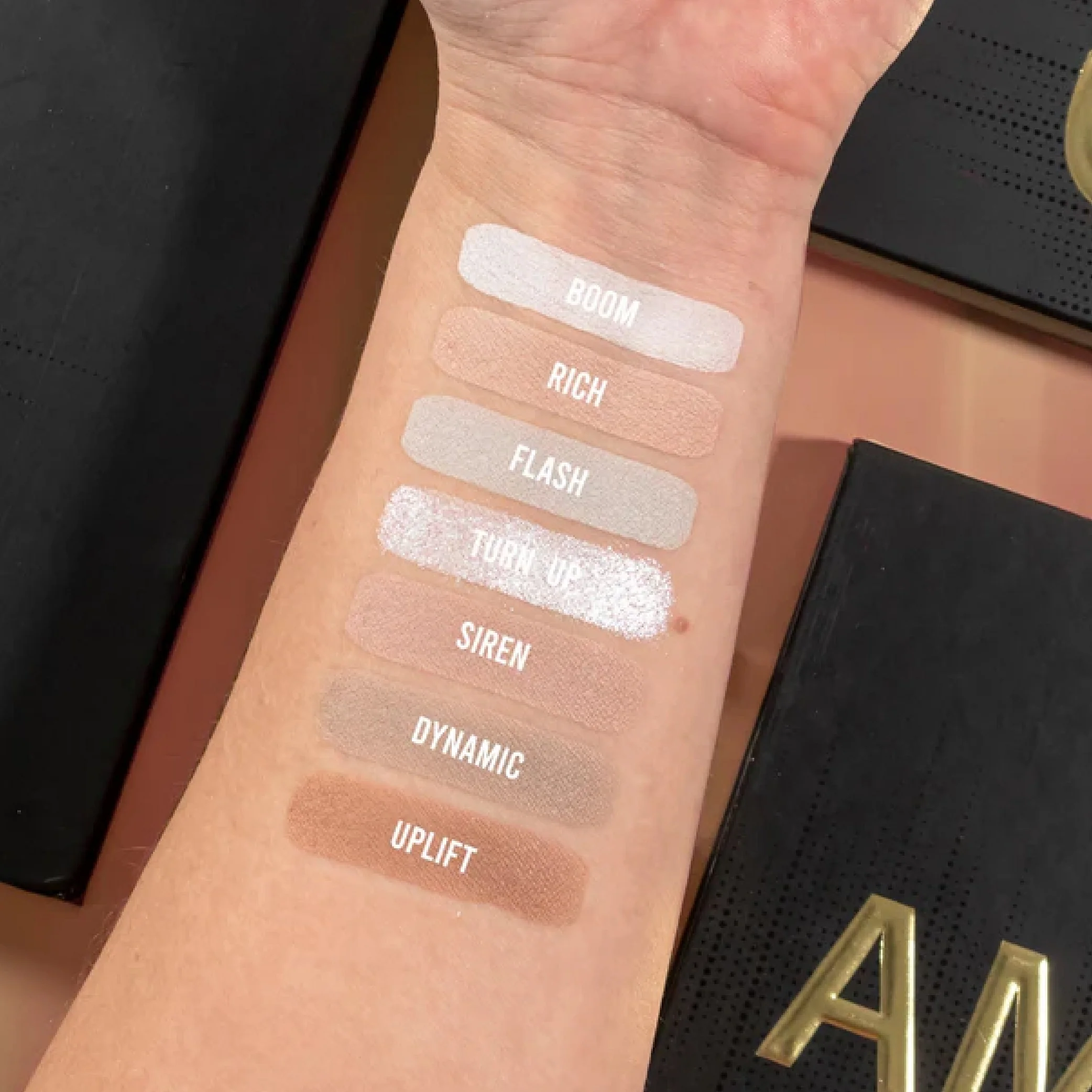 Occhi Amplified Shadow Palette - Paleta za oči